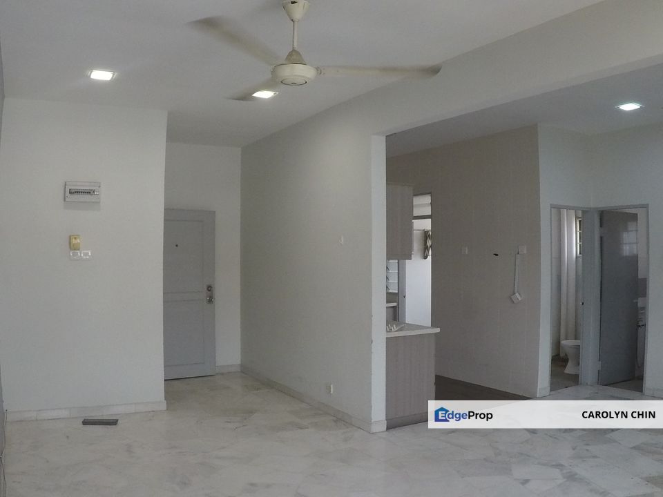 Fairville USJ 22 Partly Furnished FOR SALE, Selangor, USJ