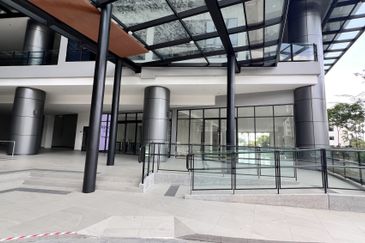 Section 13 (Seksyen 13)