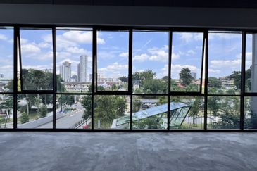 Section 13 (Seksyen 13)