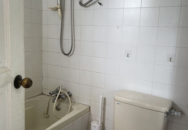 Kristal Court Robson Heights