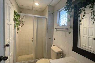 Kristal Court Robson Heights