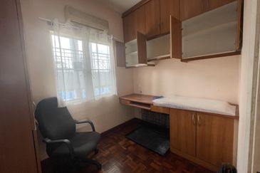 Kristal Court Robson Heights