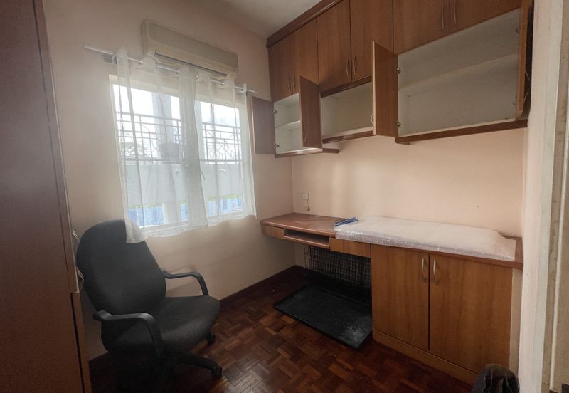 Kristal Court Robson Heights