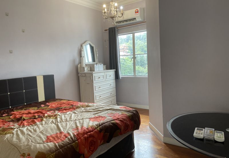 Kristal Court Robson Heights