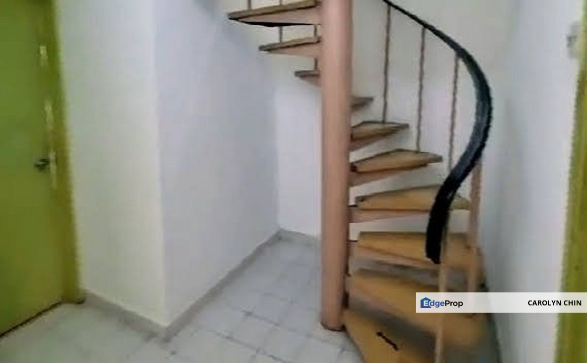 1.5 Storey Basic House in Usj 2, Subang Jaya For Sale. Good Buy!, Selangor, USJ