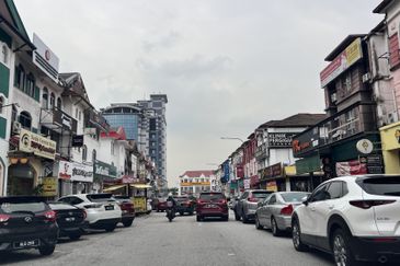 Taipan Business Centre, USJ 10