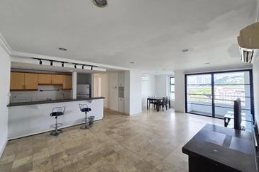 Impiana on the Waterfront