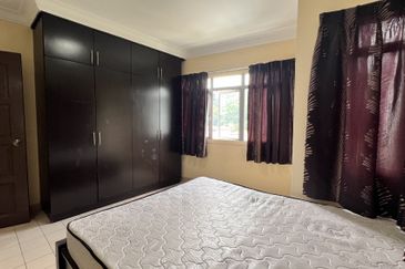 Perdana Exclusive Condominium