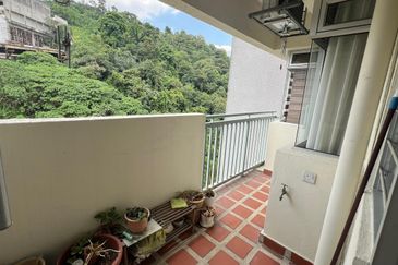 Perdana Exclusive Condominium