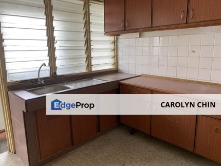 Basic Single Storey Link House at Lucky Garden, Bangsar, Kuala Lumpur., Kuala Lumpur, Bangsar