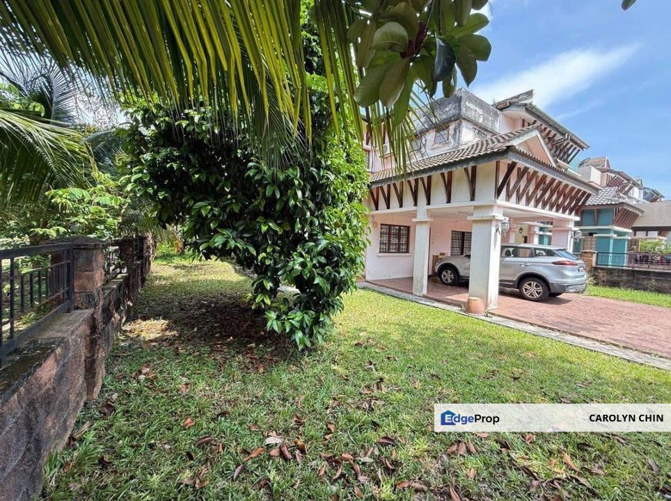 Bukit Jelutong Below Market! Big Land Corner 2-Storey Terrace For Sale, Selangor, Shah Alam