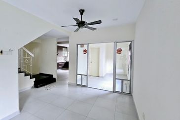 Jalan Putra Permai 10/1 D