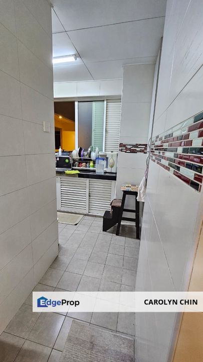 Golf Course View Mid Floor Well Appointed Unit , Selangor, Tropicana