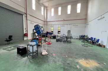 Renovated & Well Kept, Near Commercial Centre, Highways