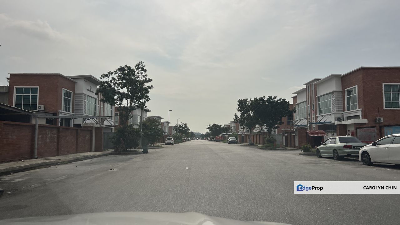 Rawang Guarded Semi Detached Factory Warehouse to let, Selangor, Rawang