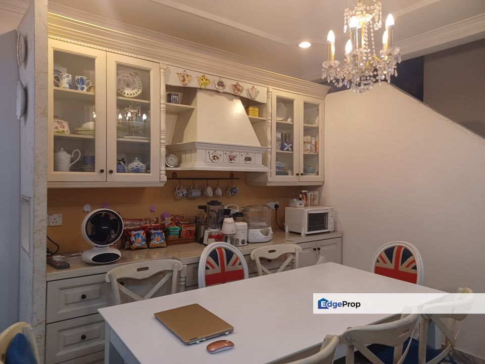 1.5 Storey house at USJ 12 For Sale, Selangor, USJ