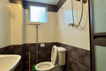 Subang Perdana Goodyear Court 10