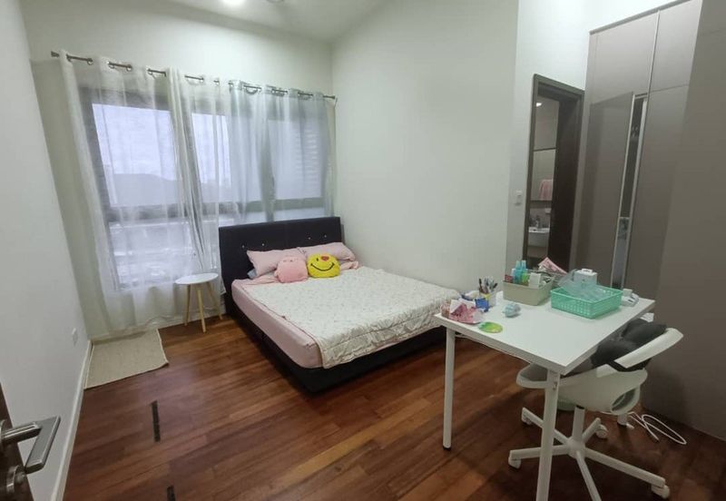 Biji Living (Seventeen Residences)