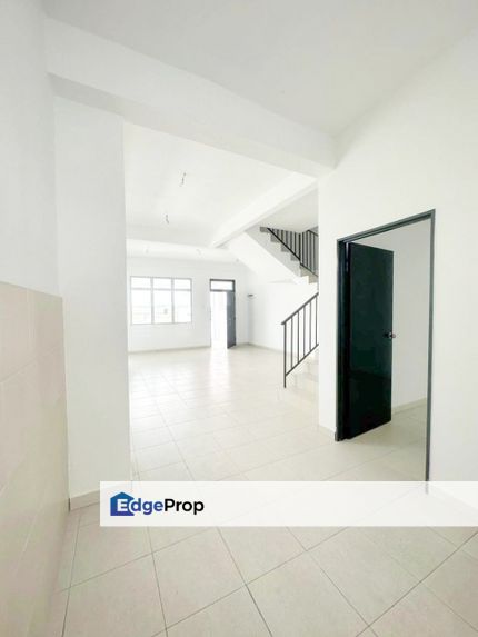 Pulai Mutiara 2.5 Storey Terrace, Johor, 