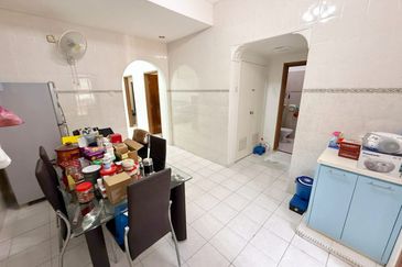 Jalan Timur, Nusajaya Mas