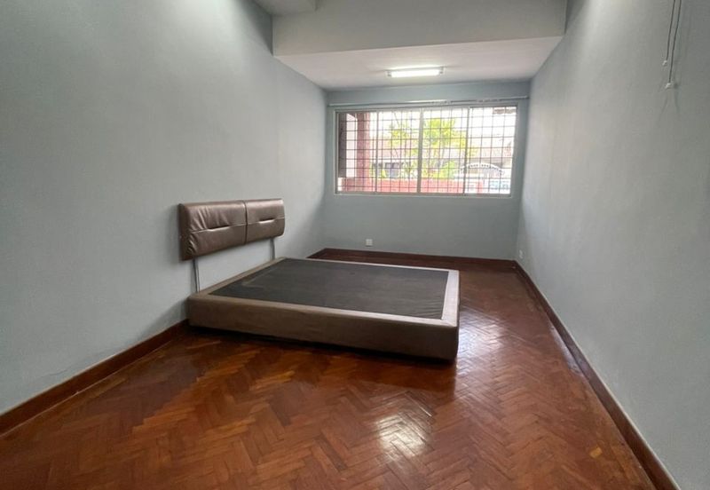 Paramount Garden (Taman Paramount)