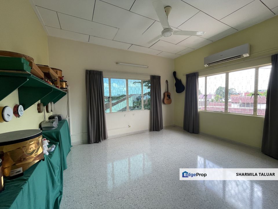 🏠 2-Storey Bungalow For Sale in Section14, PJ Petaling Jaya | Tenanted 🏠, Selangor, Petaling Jaya