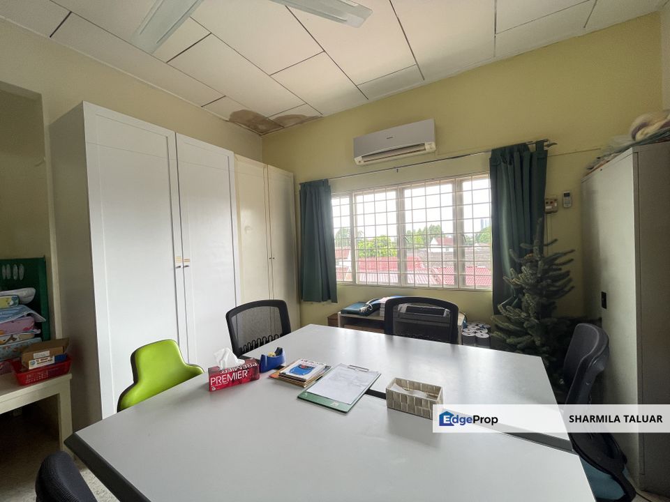 🏠 2-Storey Bungalow For Sale in Section14, PJ Petaling Jaya | Tenanted 🏠, Selangor, Petaling Jaya