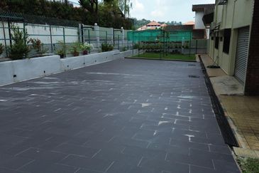 Bukit Pantai (Pantai Hill)