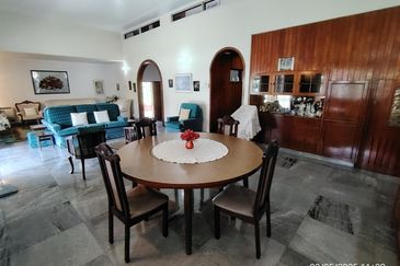 Bukit Pantai (Pantai Hill)