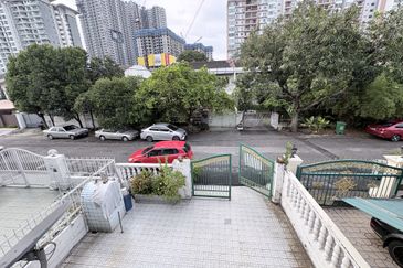 Happy Garden (Taman Gembira)