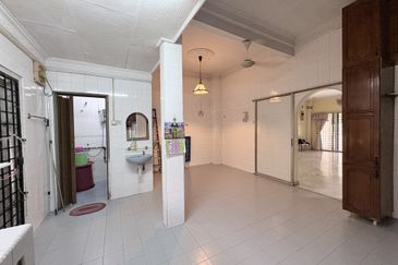 Happy Garden (Taman Gembira)