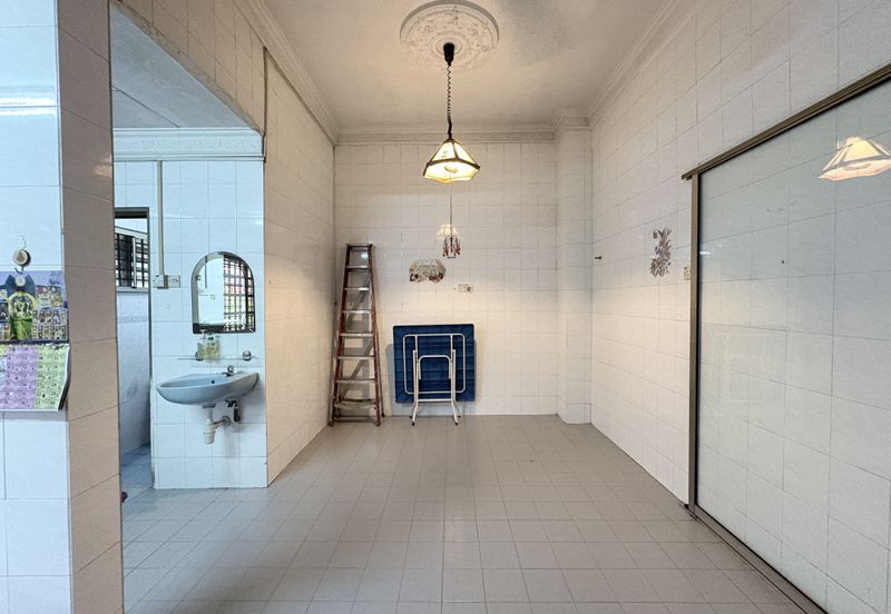 Happy Garden (Taman Gembira)