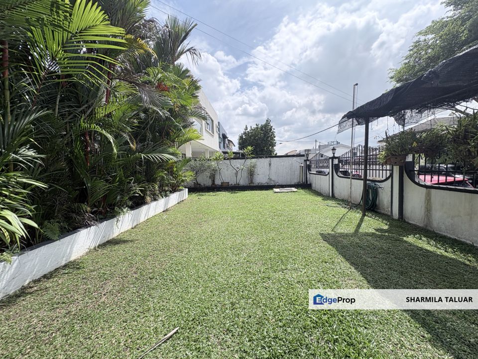 SS 21 Damansara Utama, Petaling Jaya, 2-Storey Semi-Detached, For Sale, Basic Condition, Selangor, Petaling Jaya