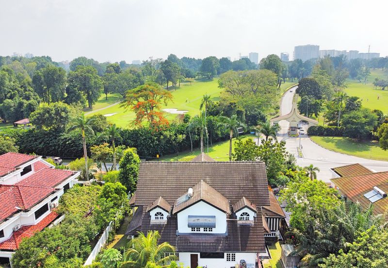 SS7 KELANA JAYA GOLF 