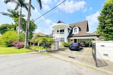 SS7 KELANA JAYA GOLF 