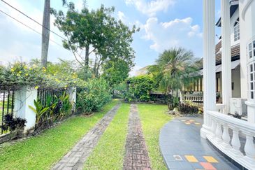 SS7 KELANA JAYA GOLF 