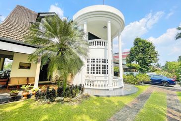 SS7 KELANA JAYA GOLF 