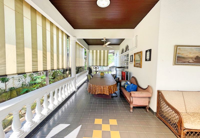 SS7 KELANA JAYA GOLF 