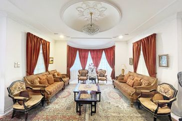 SS7 KELANA JAYA GOLF 