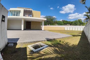 Bandar Tun Hussein Onn