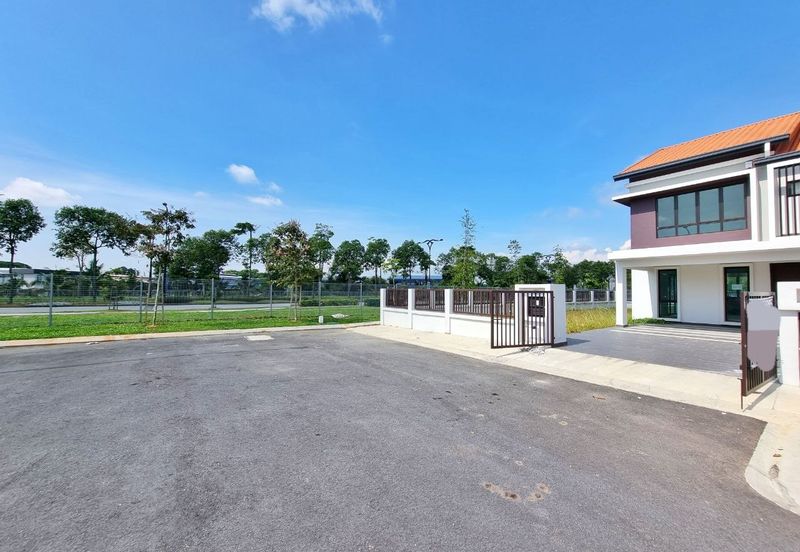 2 Storey Corner Lot House Padura Alam Impian