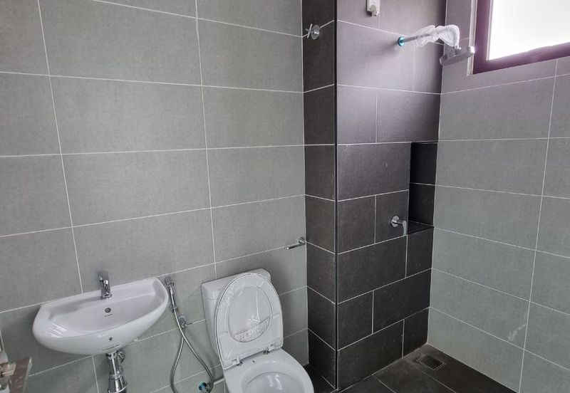 2 Storey Corner Lot House Padura Alam Impian