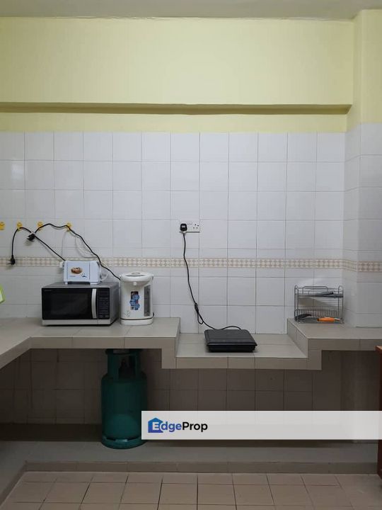 GOOD FOR INVESTMENT & FOR OWN STAY Kemuncak Shah Alam Condominium, Seksyen 9 Shah Alam, Selangor, Shah Alam