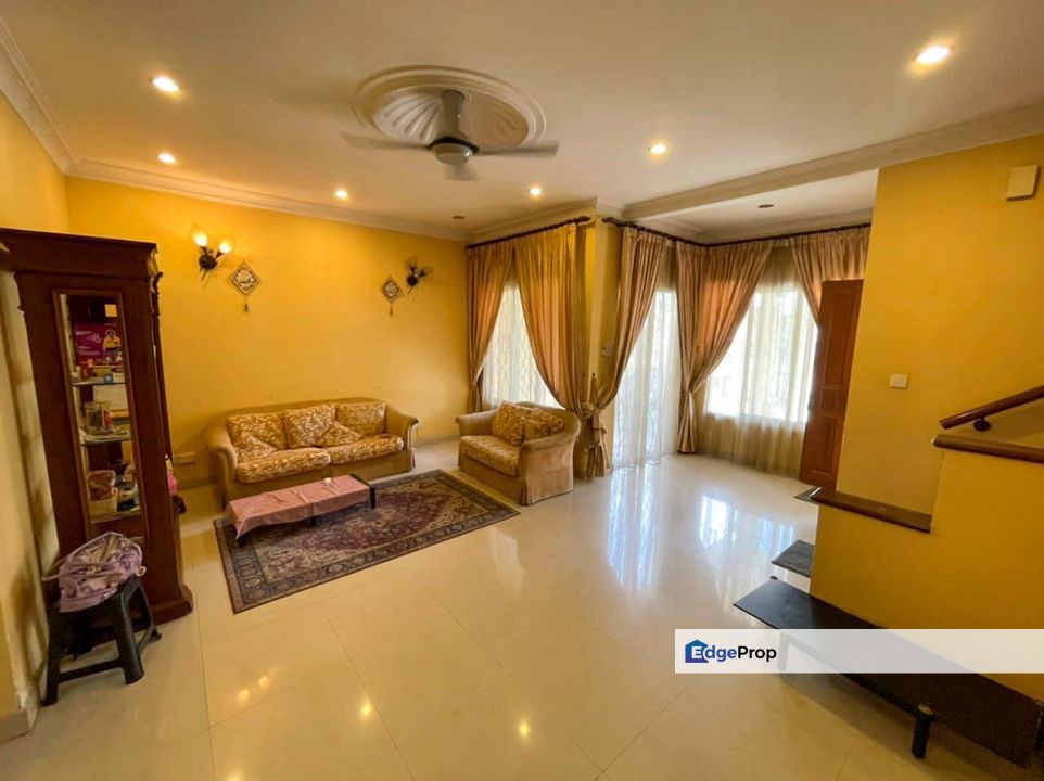 Double Storey Superlink Jalan Ubin, U8 Bukit Jelutong, Selangor, Shah Alam