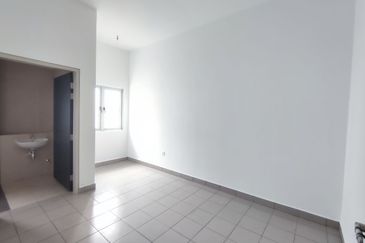 Facing Open | Double Storey Terrace Adiva Serenia City Kota Warisan Sepang