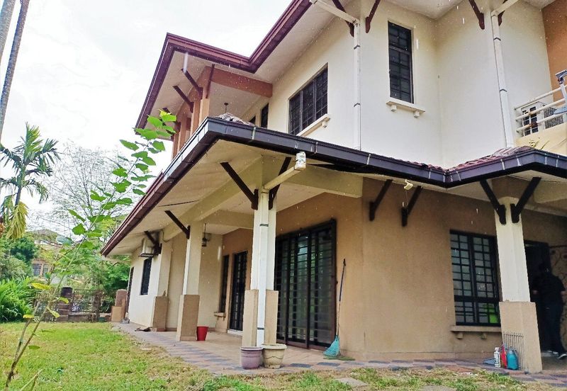 Double Storey End Lot, Jalan Rabung, Bukit Jelutong, Shah Alam