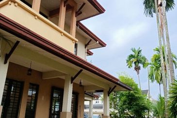 Double Storey End Lot, Jalan Rabung, Bukit Jelutong, Shah Alam