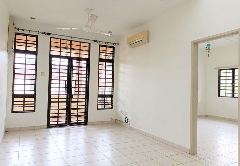 Double Storey End Lot, Jalan Rabung, Bukit Jelutong, Shah Alam