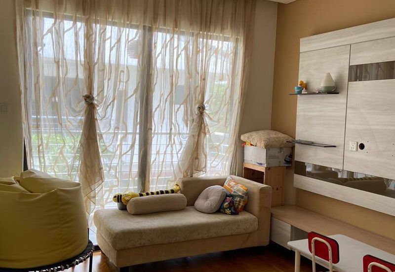 GATED GUARDED COMMUNITY & LUXURY NEIGHBOURHOOD 3 Storey Semi-D Mezzo Bukit Jelutong, Shah Alam FOR SALE! .