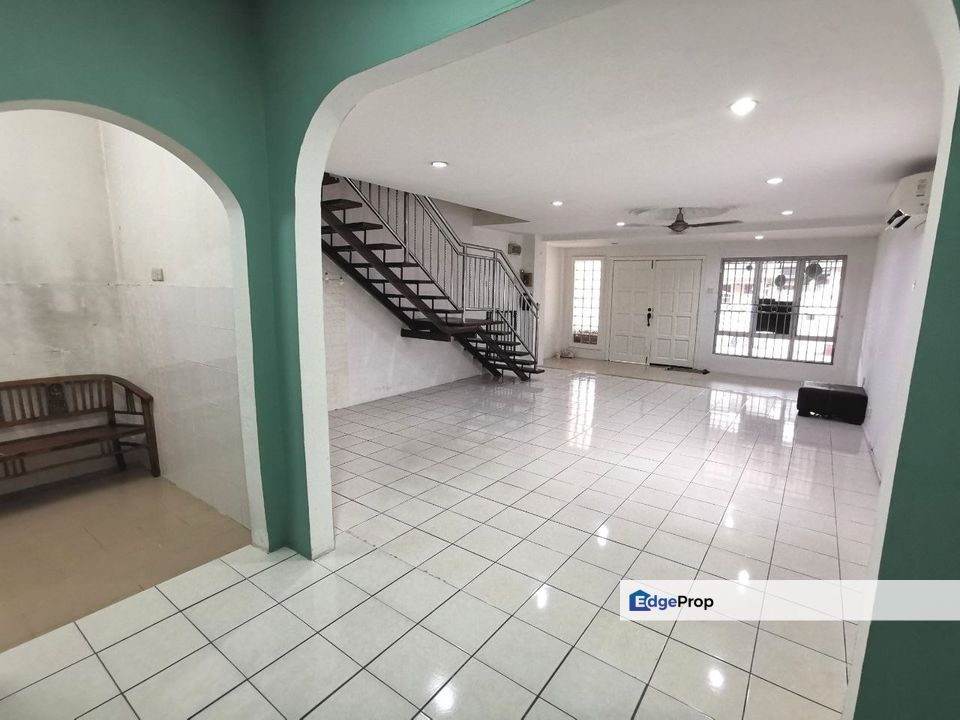 Double Saujana Damansara, Damansara Damai.    End Lot.. Renovated   Move in Condition , Selangor, Damansara Damai
